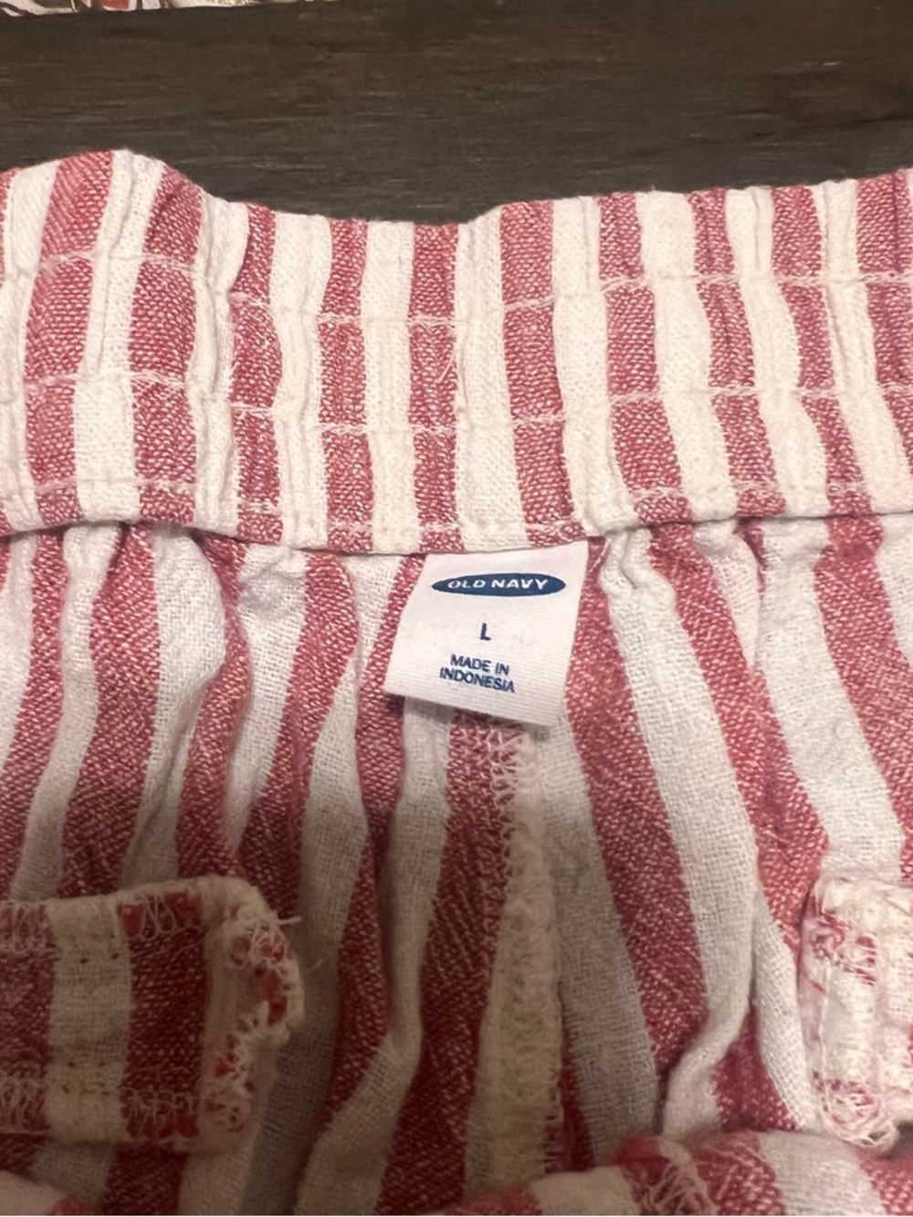 Old Navy Linen Blend Solid and Striped Shorts - Picture 3 of 12